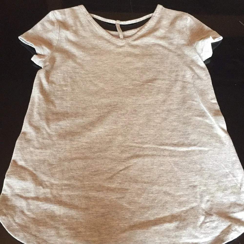 Justice t shirt gray with sequins owl size 6/7